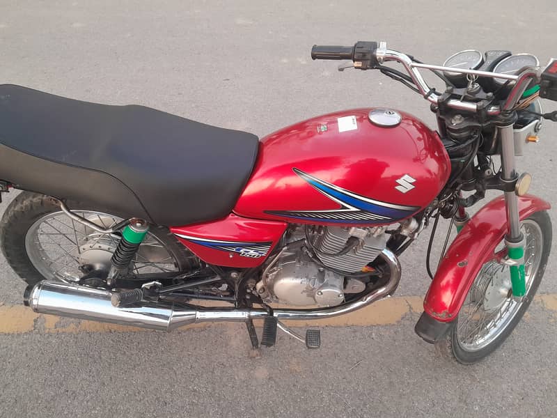 Suzuki GS 150 20140 5