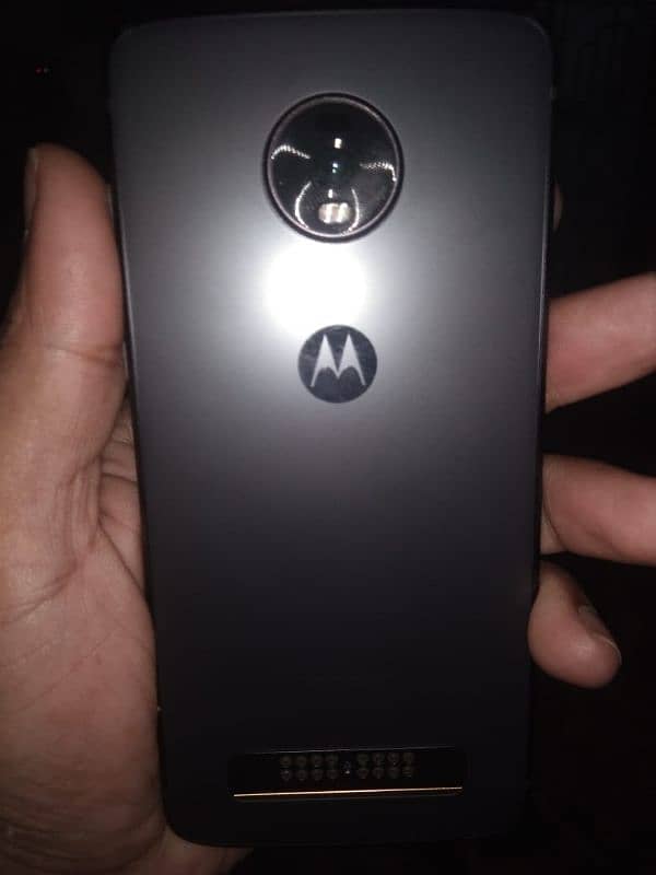 moto z4 3