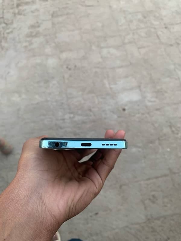 INFINIX HOT 40i  8/128gb all ok with box and charger onlysale 1