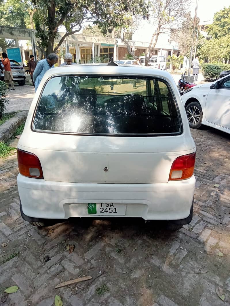 Daihatsu Cuore 2003 3