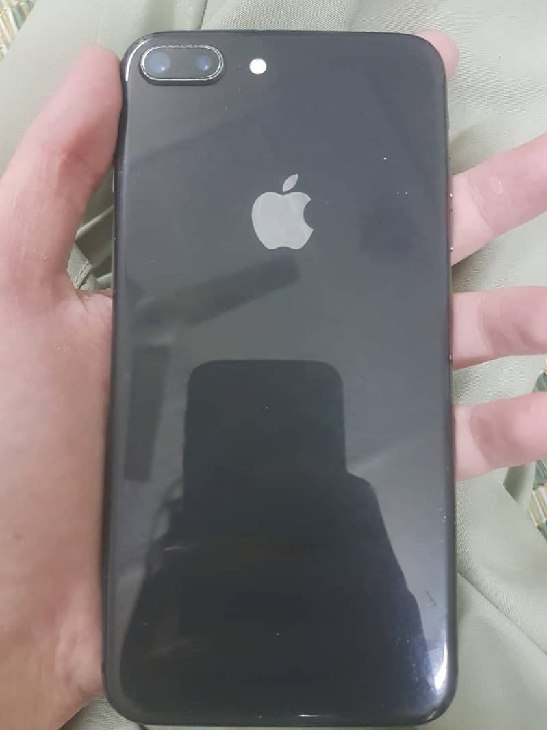 Apple iPhone 8 Plus 0