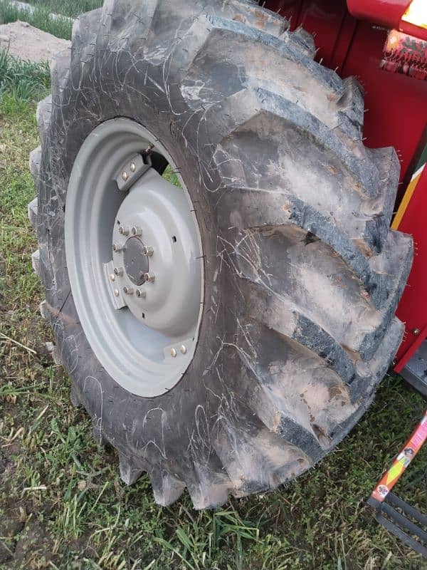 Massey tractor 385model 23 Bata 24 03126549656 8