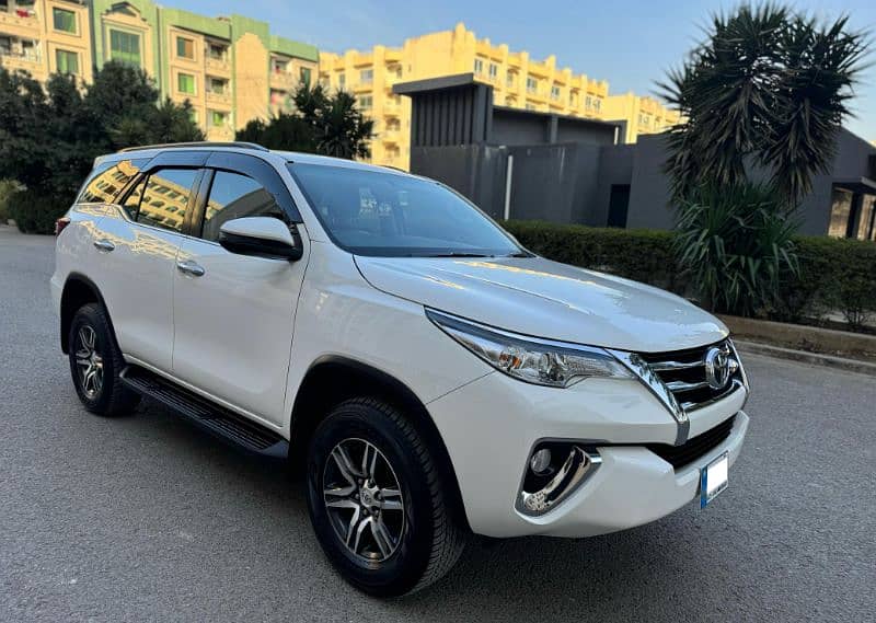 Toyota Fortuner G 4