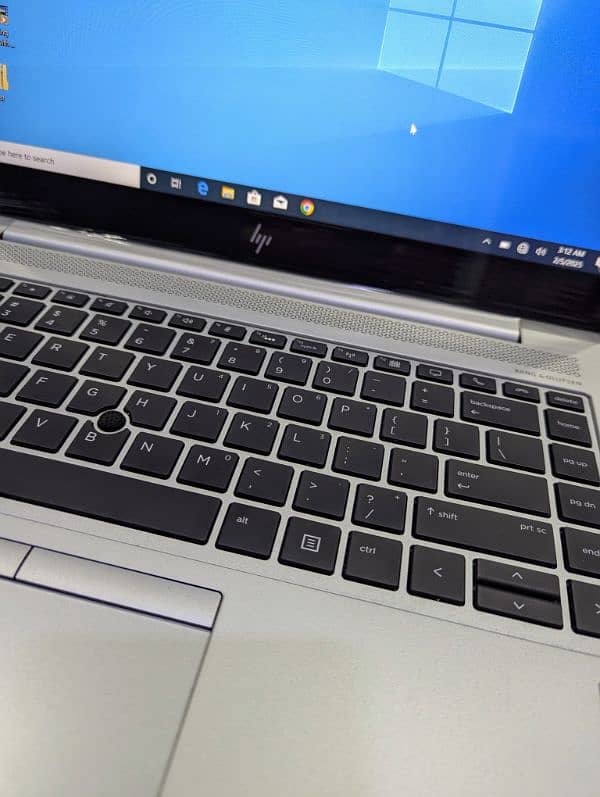 HP elitebook 830 i5-8th 8 gb 256 ssd 4