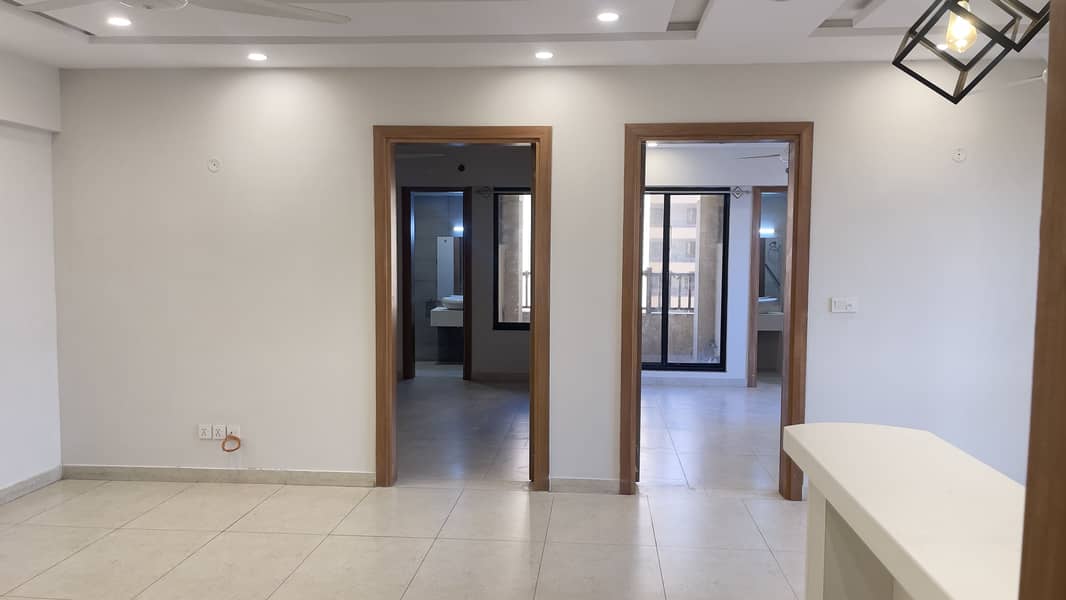 2-Bedroom Corner Apartment For Rent In Galleria Mall 3