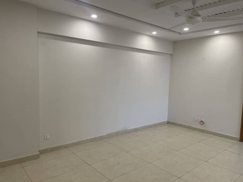 2-Bedroom Corner Apartment For Rent In Galleria Mall 5