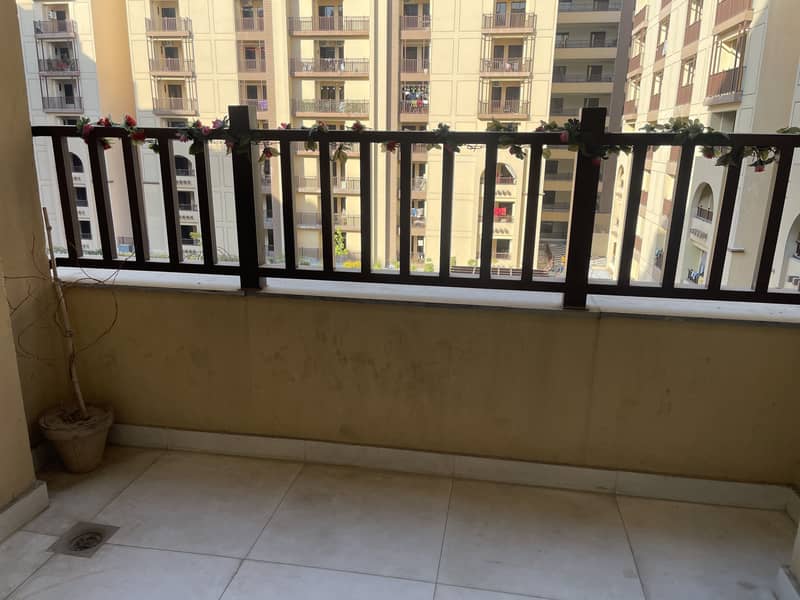 2-Bedroom Corner Apartment For Rent In Galleria Mall 17