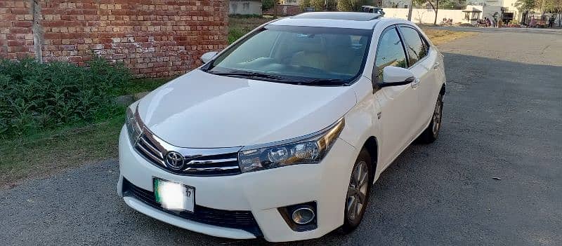 Toyota Altis Grande 2016 1