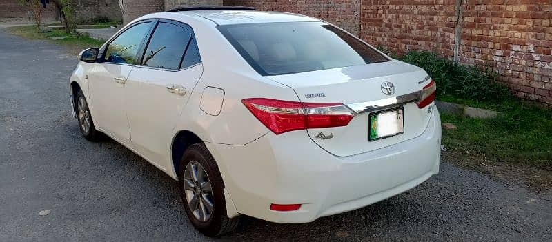 Toyota Altis Grande 2016 3