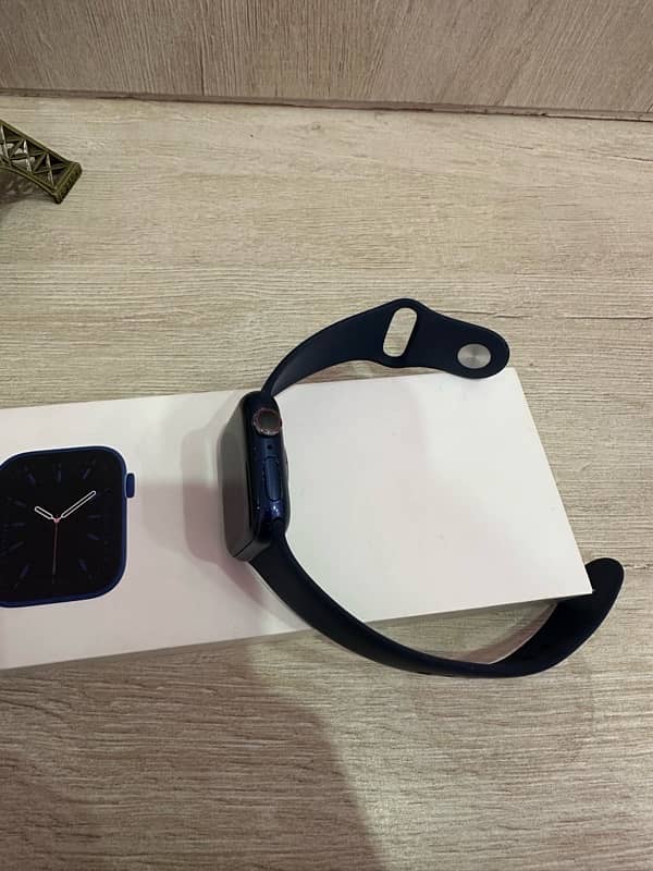 Apple Watch Series 6 LTE 2