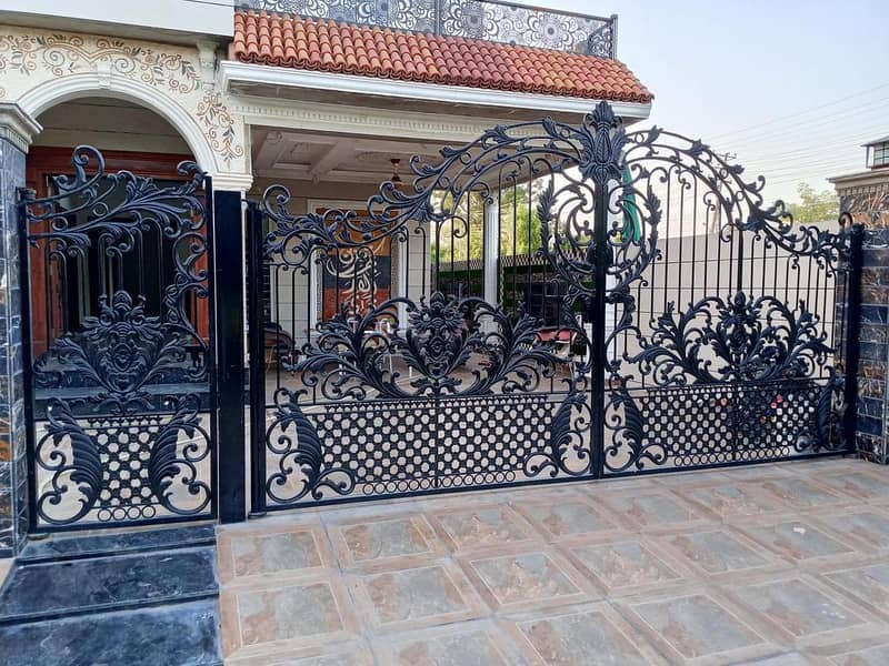 Gate and grills / aluminium window / safety door /Stair Railing Design 9