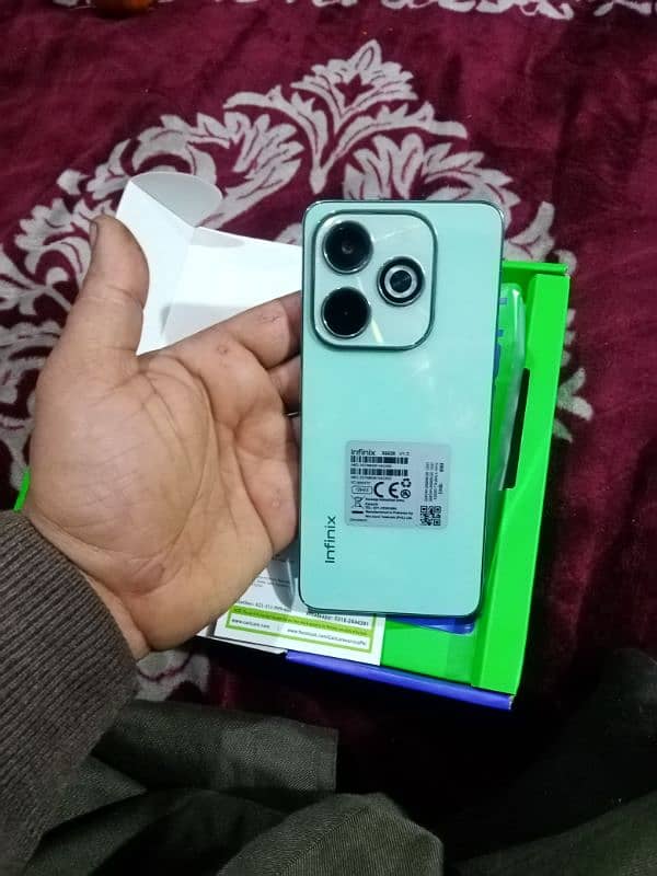 infinix hot 40i 8+8ram 128gb memory 1