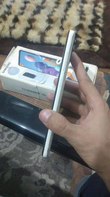 Samsung galaxy a21s 4