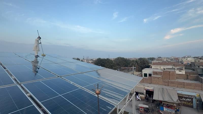 Solar Cleaning 1