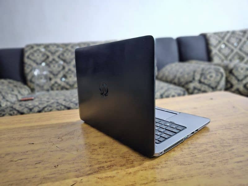 hp elite book g3 i5 4 gen 0