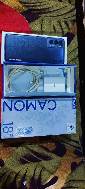 Tecno camon 18p 8/128 0