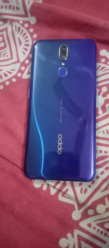 OPPO f11 6/128gb 2 days used like new with box,handfree and data cable 3