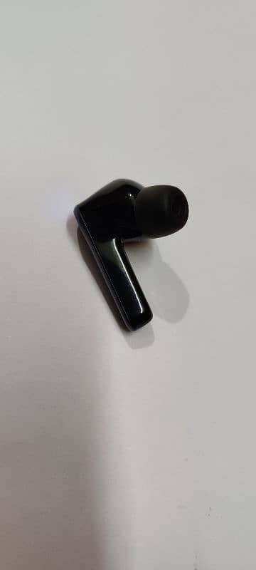 EarFun Air Pro 3 Hybrid Noice Cancelling 4