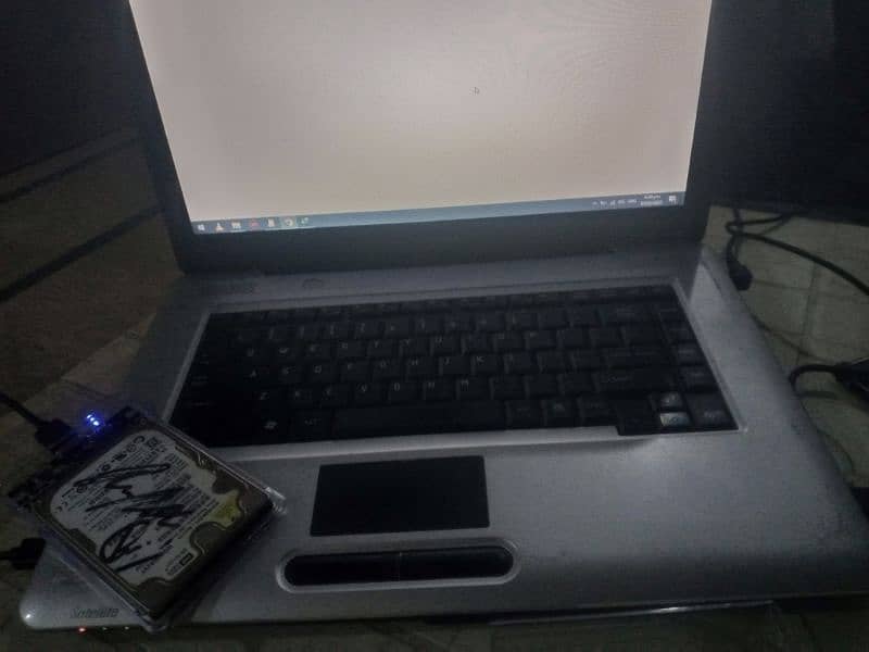 Toshiba satellite laptop 0