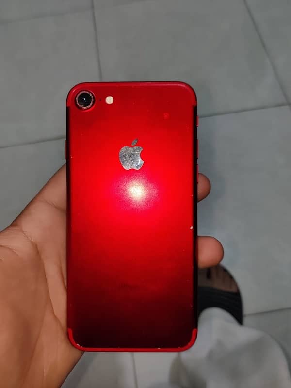 iphone 7 (red colour) 1