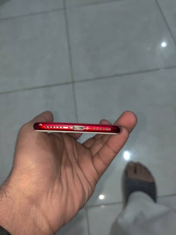 iphone 7 (red colour) 2