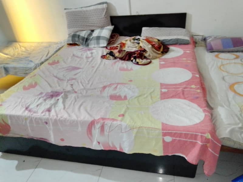 3 double bed with mattress and single bed with mattress 1