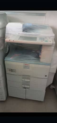 Photocopy machine ka Toner bi available hai