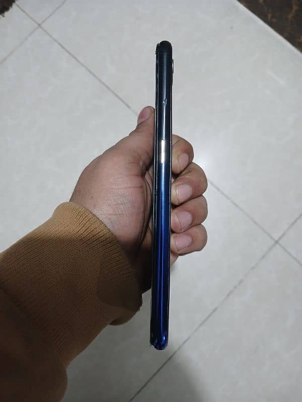 Oppo F9 4Gb 64 Gb 2