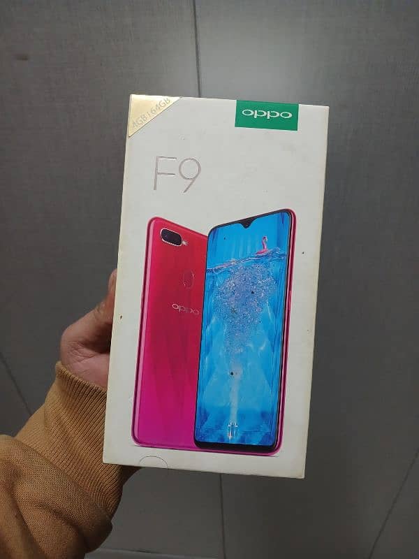 Oppo F9 4Gb 64 Gb 4