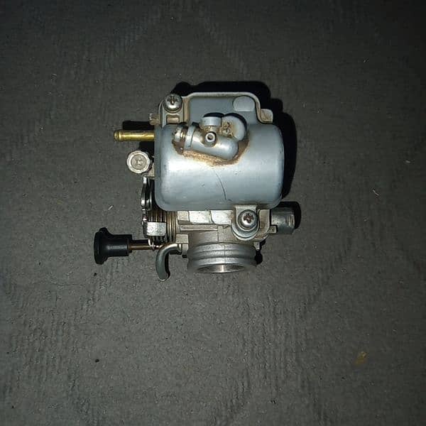 Suzuki gs 150 15model carburetor for sale condition very good 2