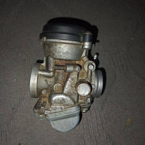 Suzuki gs 150 15model carburetor for sale condition very good 3