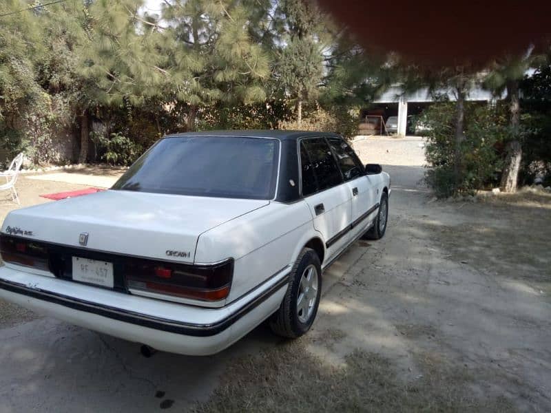 Toyota Crown 1990 9