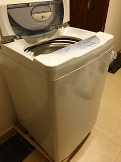 LG Top Load Automatic Washing Machine WF-S6617