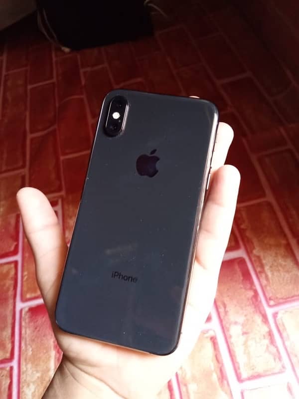 iPhone  xs non pta Factory unlocked whats app number 03007034105 2