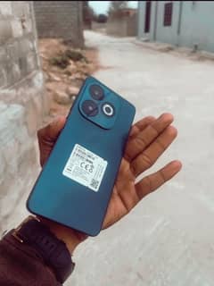 Infinix smart 8 pro 8/128 memory Sirf 1 month use he urgent sale