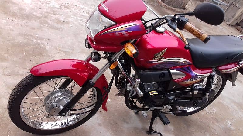 Honda Pridor Excellent Condition 2