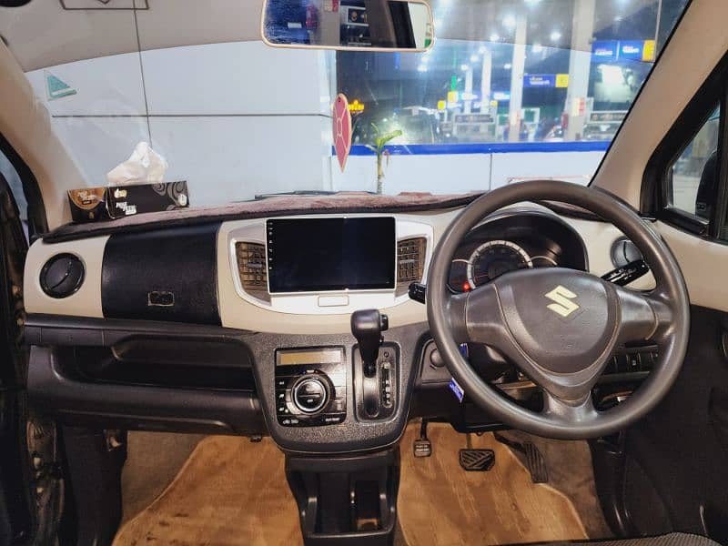 Suzuki Wagon R 2018 3