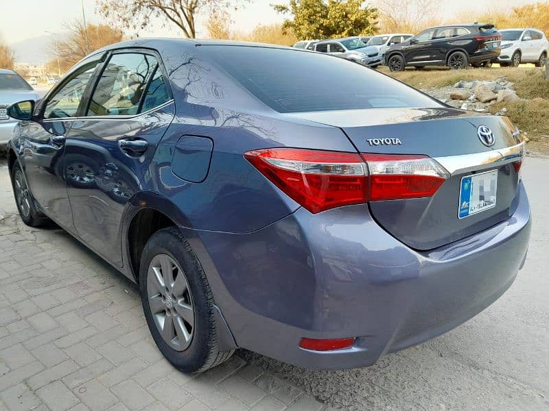 Toyota Corolla Altis 2016 4