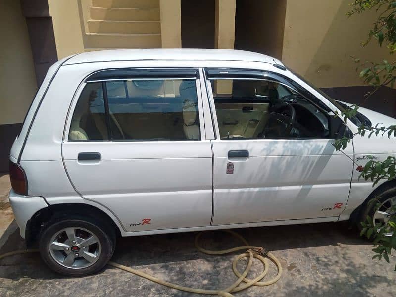 Daihatsu Cuore 2003 3