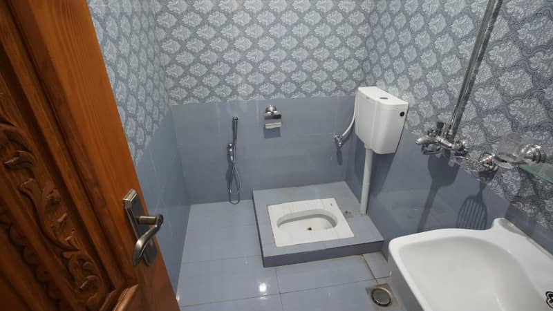 4 Marla Upper Portion For Rent In G-13 Islamabad 3