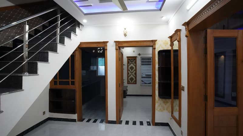 4 Marla Upper Portion For Rent In G-13 Islamabad 8