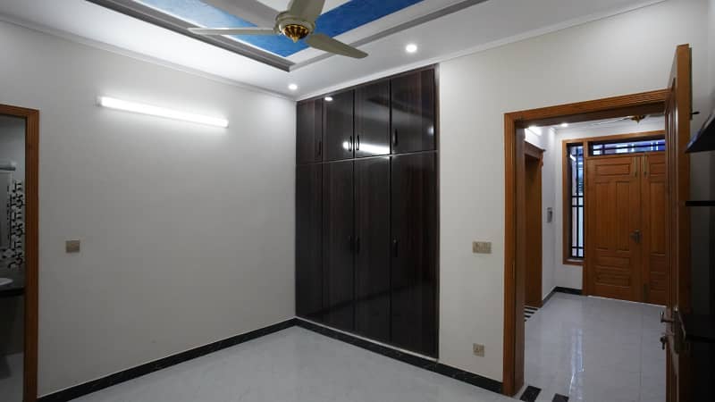 4 Marla Upper Portion For Rent In G-13 Islamabad 12