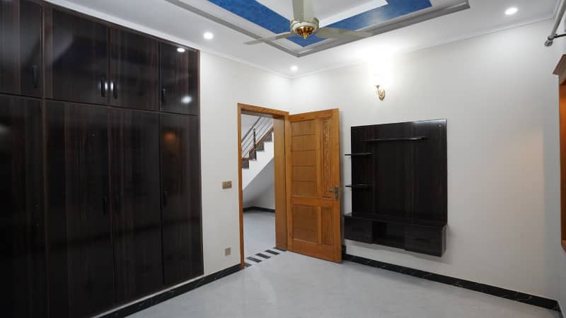 4 Marla Upper Portion For Rent In G-13 Islamabad 16