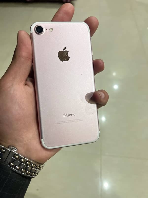 iPhone 7 32 GB 2