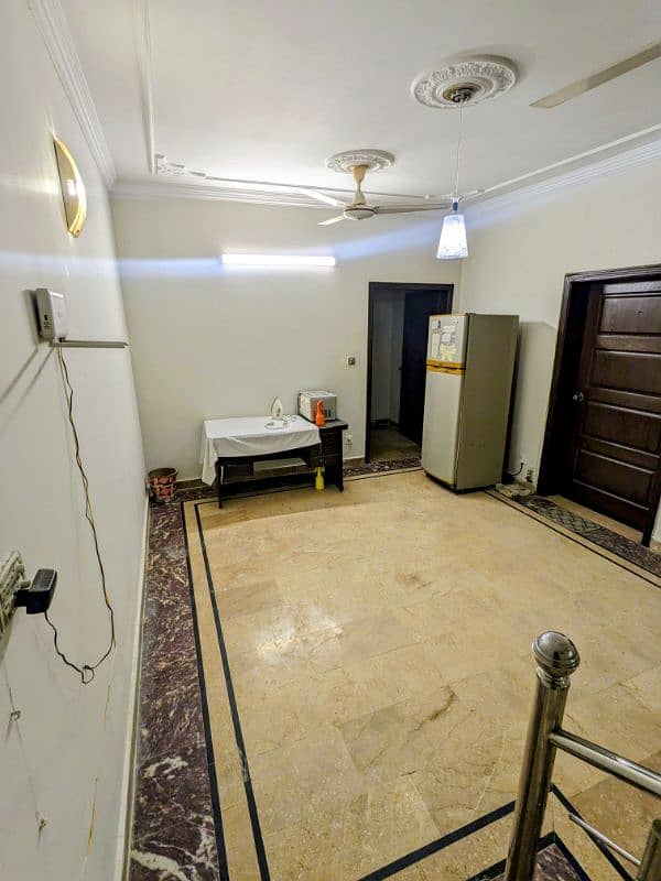 Furnished Single Room for Rent in E-11/2, Islamabad 4