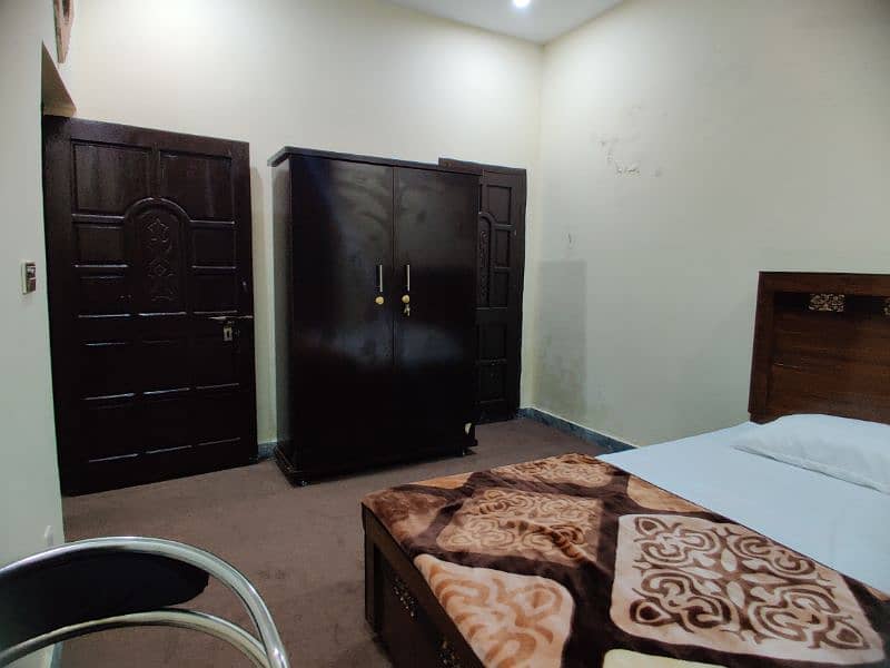 Furnished Rooms for only females professionals in F6 14