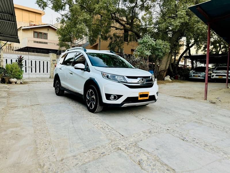 Honda BR-V’S 2017 Model First Hand 2