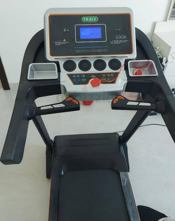 running machine  treadmill 0