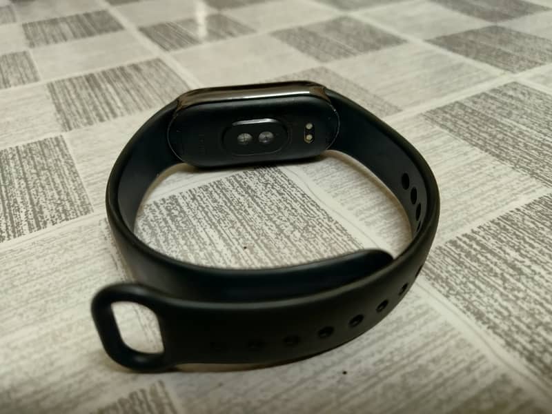 Mi Smart Band 8 (black, 4-5 months used, just like new) 0