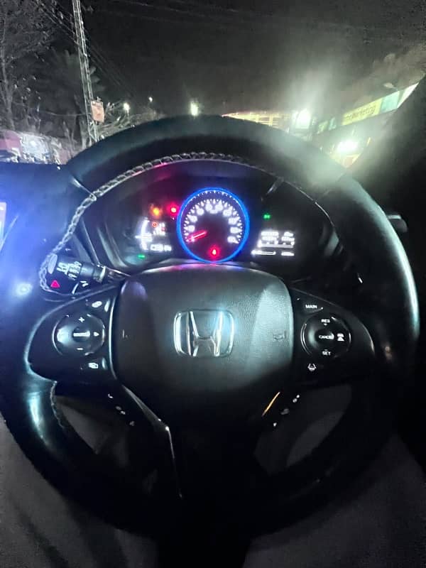 Honda Vezel RS SENSING 2016 18